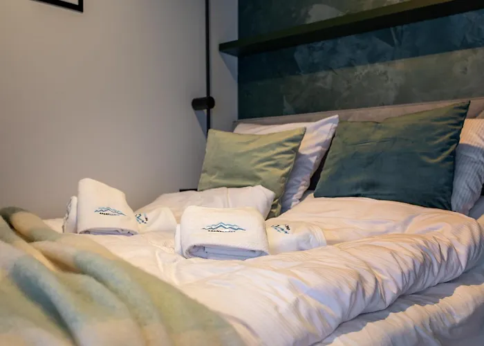 דירה Obroncow Pokoju 11 שצ'קלארסקה פוראובה