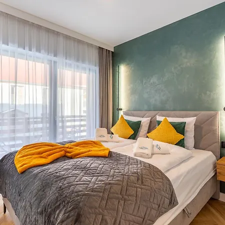 Apartment Obroncow Pokoju 11